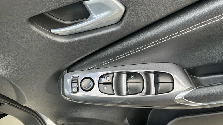 Nissan Juke 1.6 Hybrid N-Connecta 5dr Auto Hybrid Hatchback